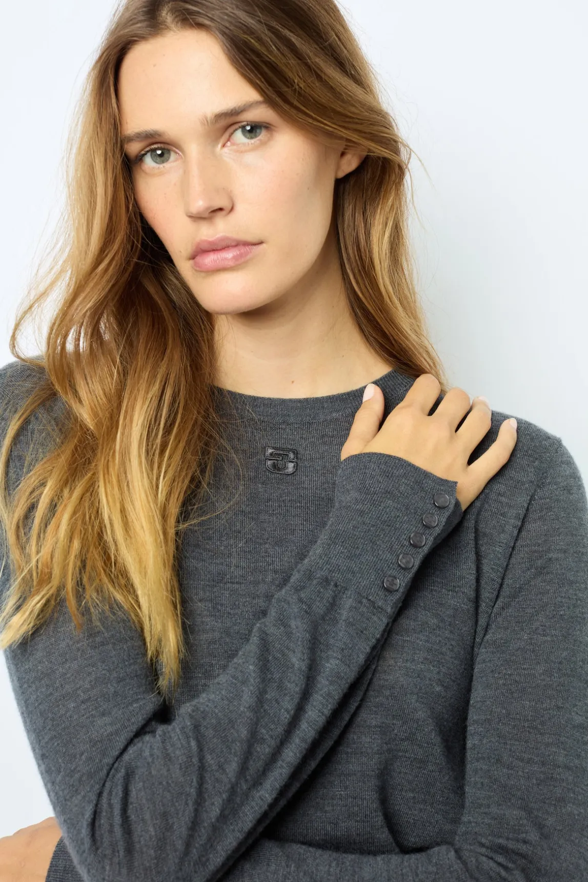 Fine wool round neck sweater - JADE