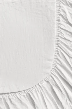 Fitted washed linen sheet - white