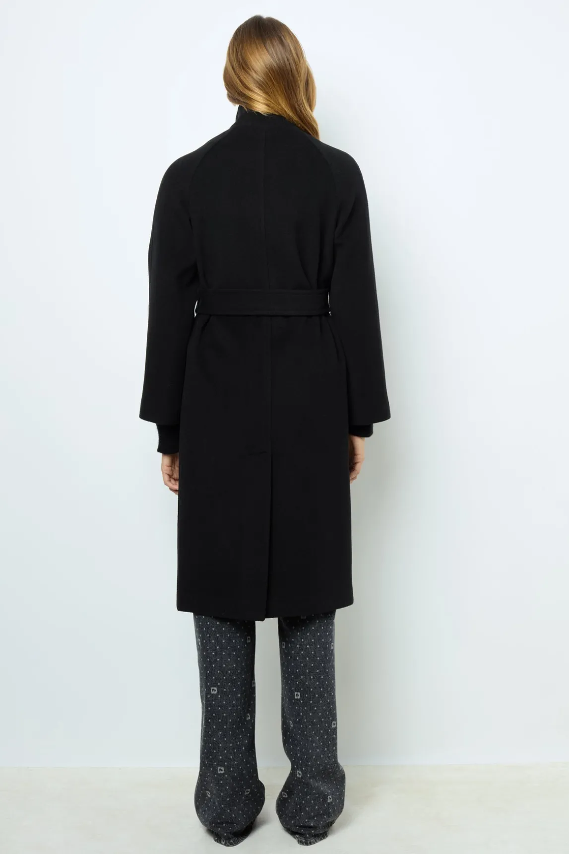 Long coat with belt and stand up collar - LOU