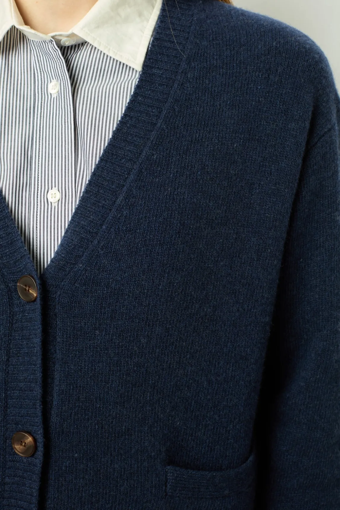 Loose-fitting V-neck cardigan - JEANETTE