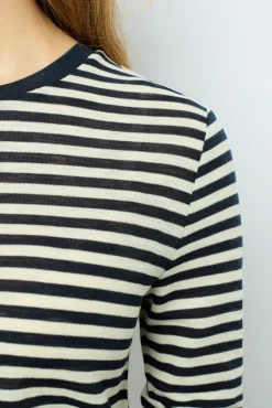 Striped fine wo