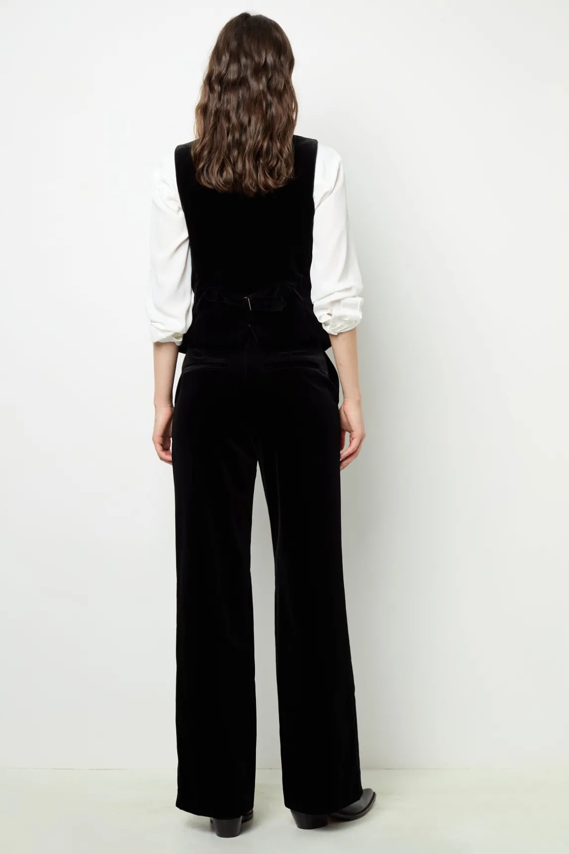 Velvet sleeveless jacket - MAIA