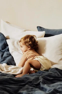 Washed linen pillowcase - white