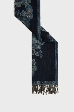 Wool scarf"])self.__next_f.push([1," with large flower print - DORINE
