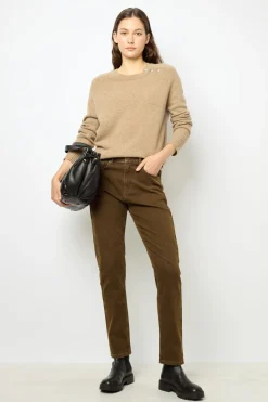 Wool sweater with rhineston"])self.__next_f.push([1,"e - JOLENE